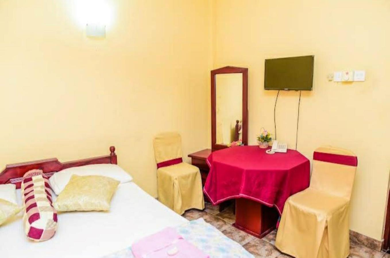 Kandy Paradise Hotel & Spa Gelioya Exterior foto